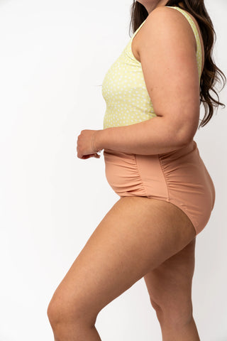 High Rise Barefoot Bottom | Strawberry