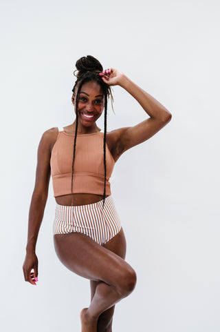 Adventurer Top | Clay