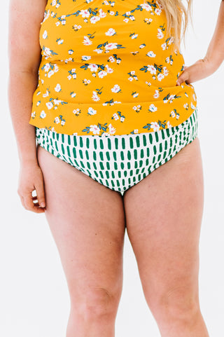 Barefoot Bottom | Kiwi Lines